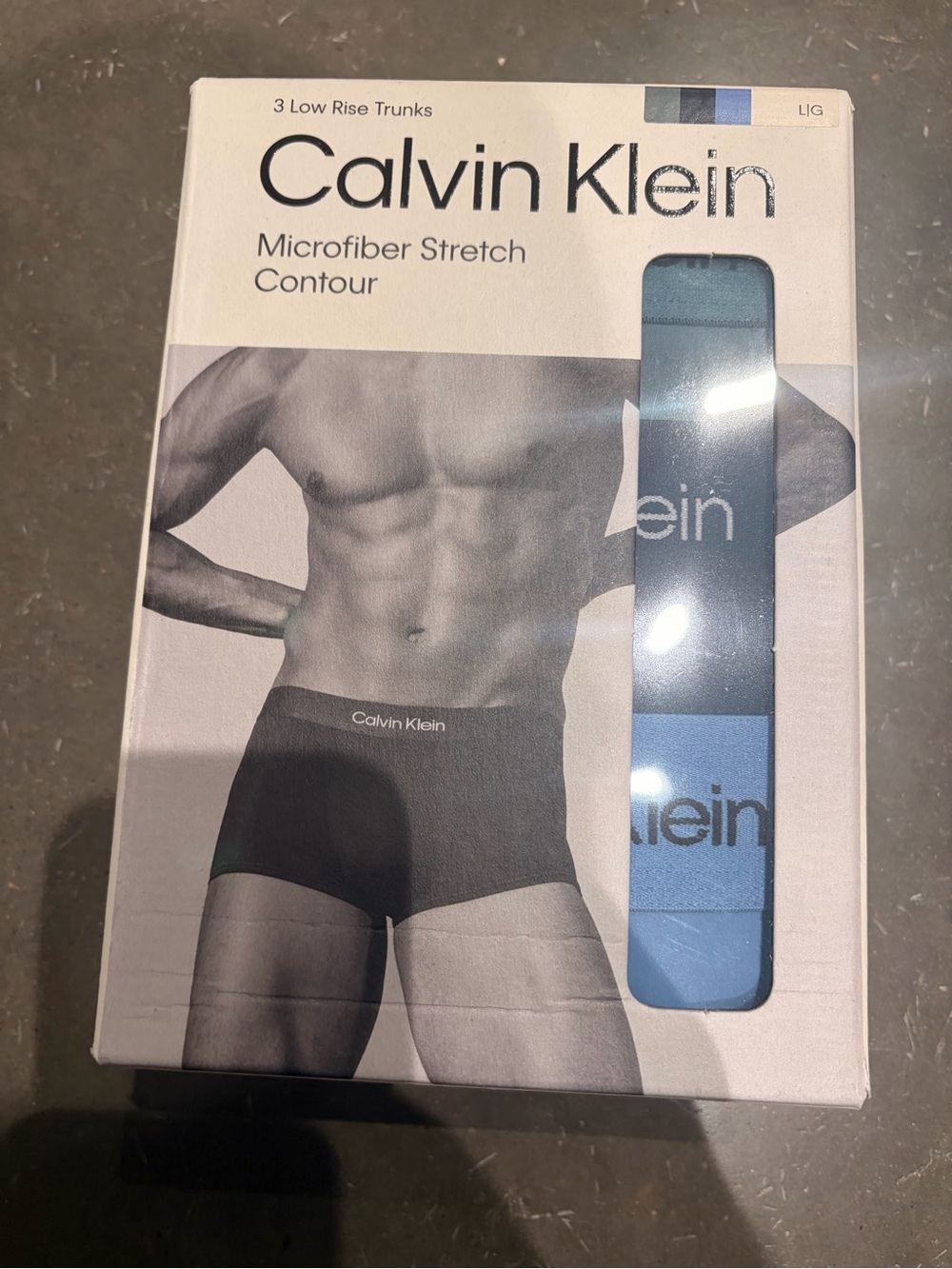 Calvin Klein extensible Men Microfiber Stretch contour  low rise trunks 3-Pack